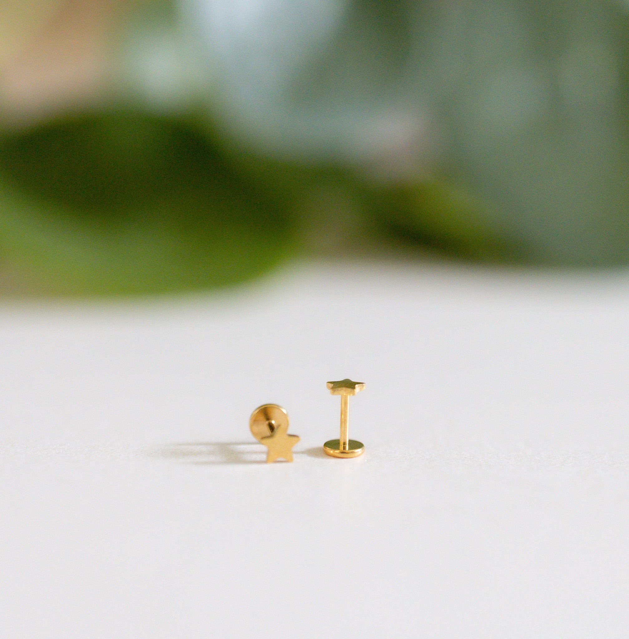 Star Staple Flat Back Studs