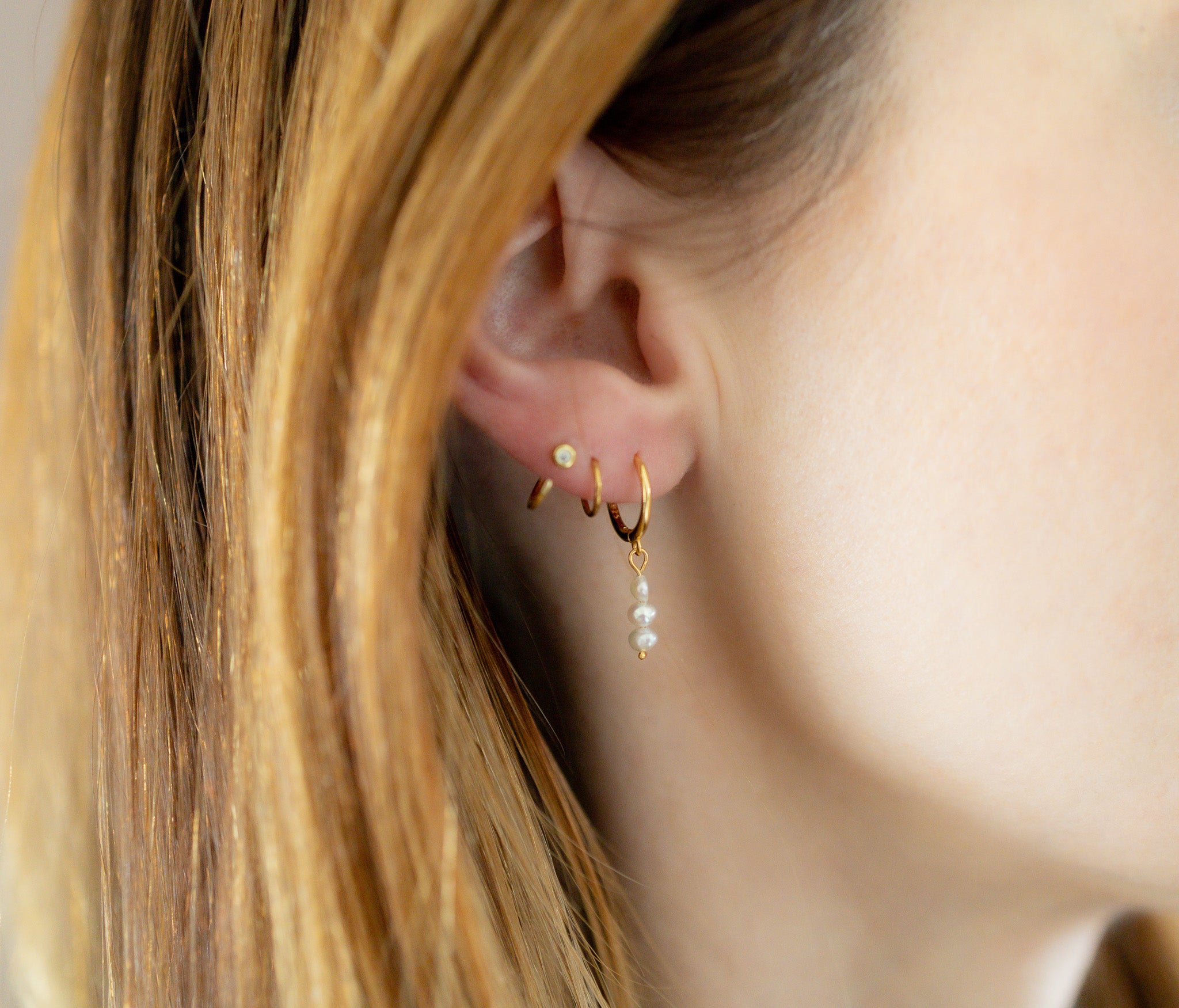 Pearl Strand Huggies