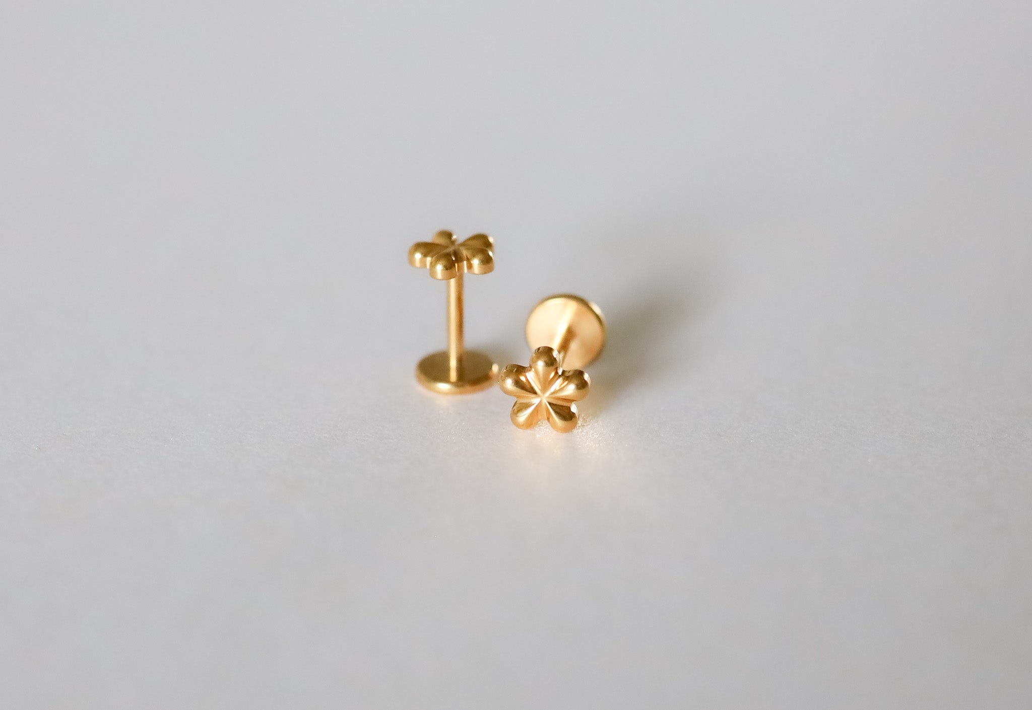 Flower Flat Back Studs