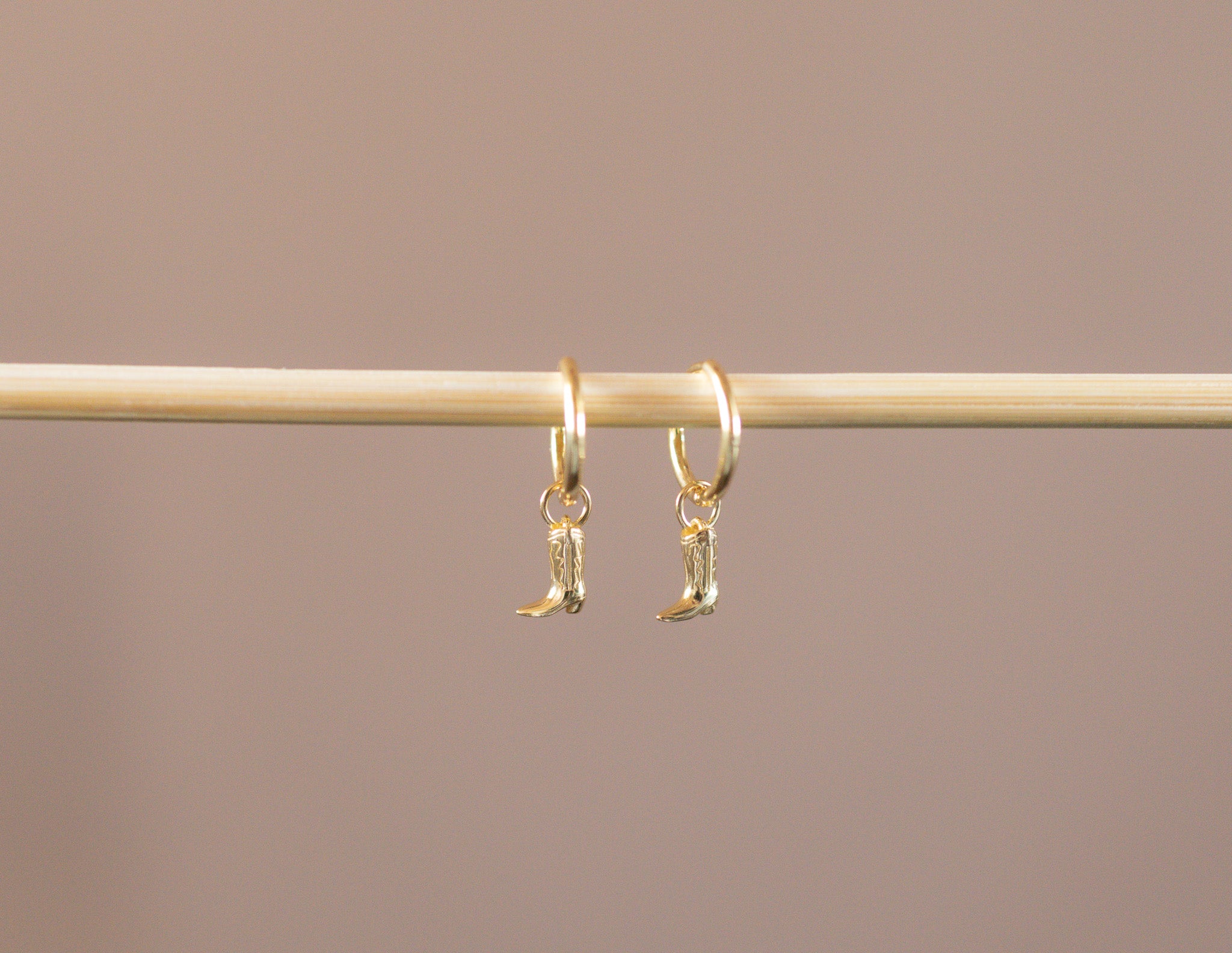 Boot Hoops
