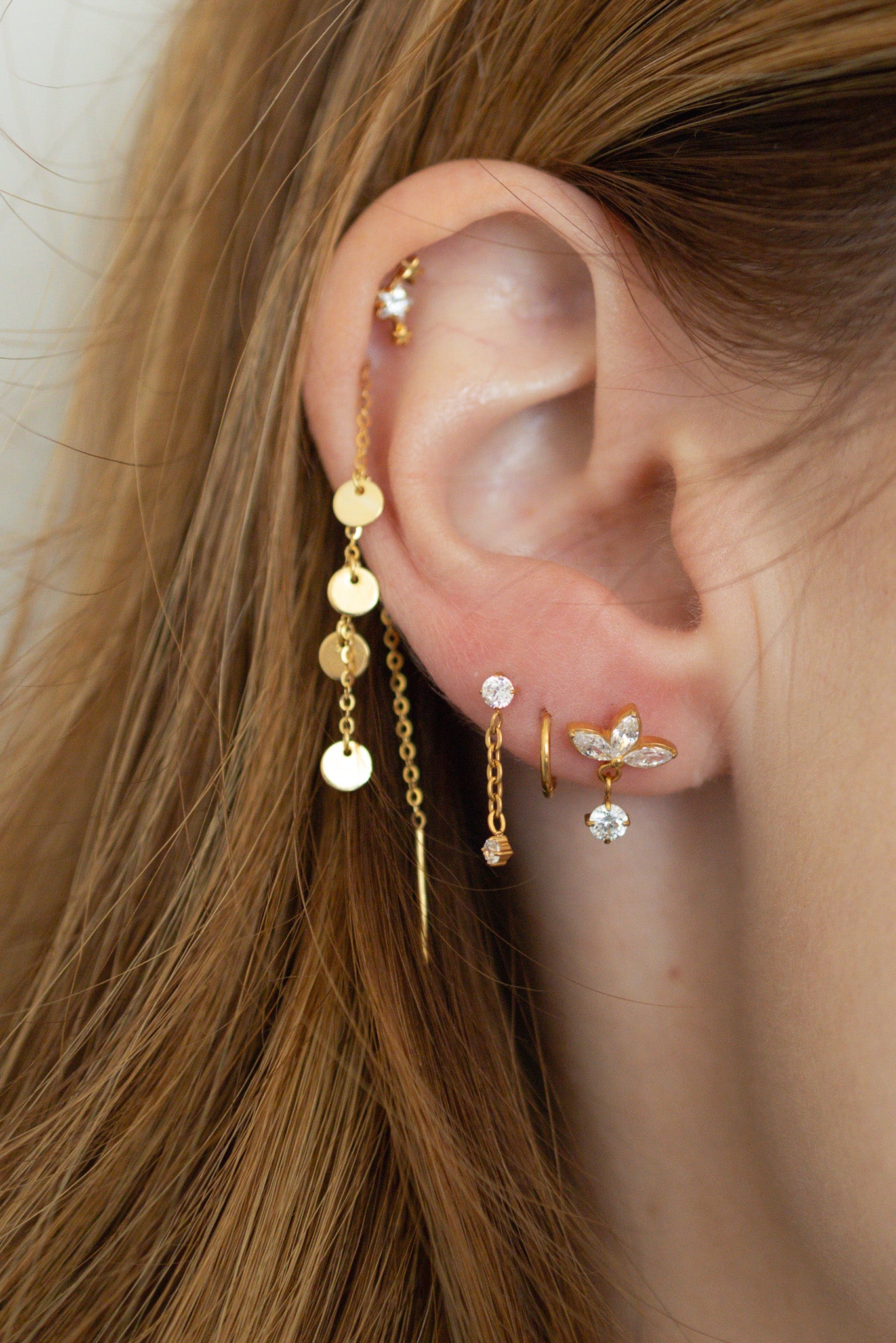 Diamond Chain Flat Back Studs