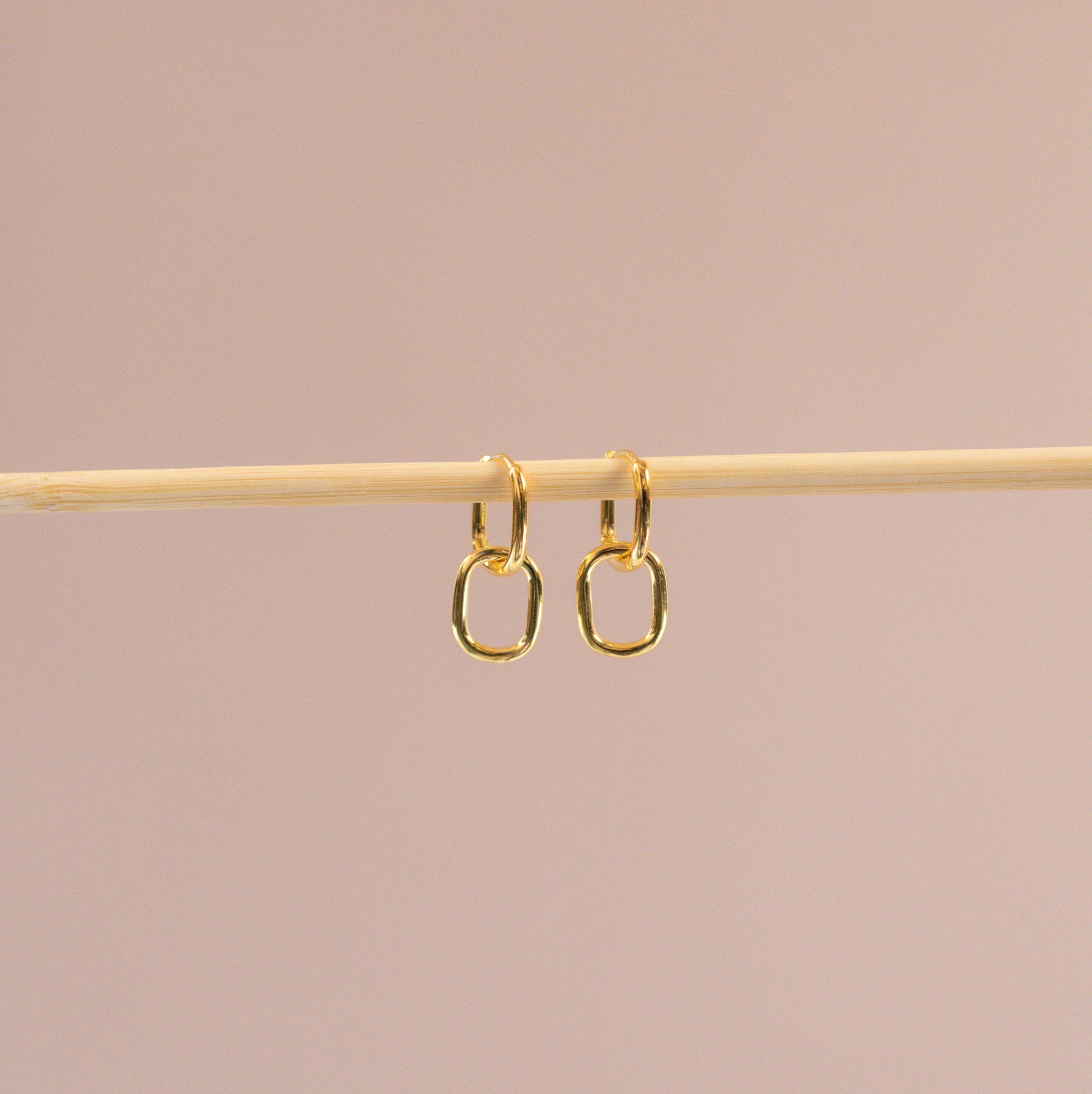 Linked Hoops